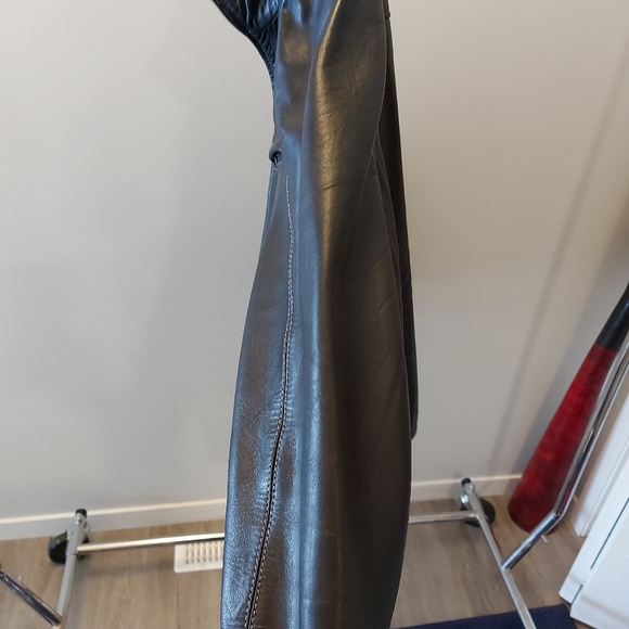 Jacket - Picture 5 of 8